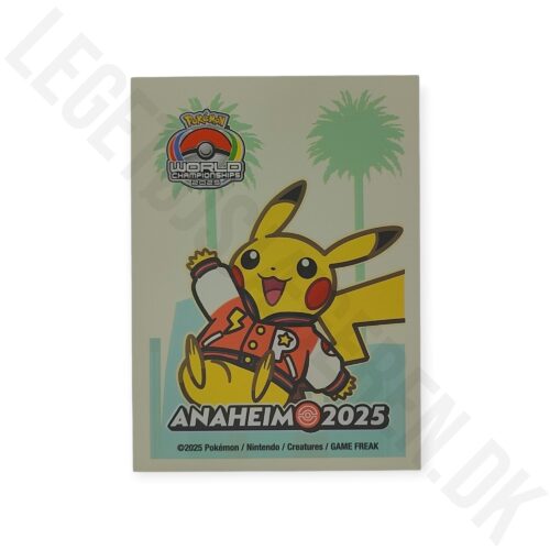 PIKACHU MED JAKKE